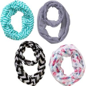 ❤️ NWOT Bundle of Four Infinity Scarves